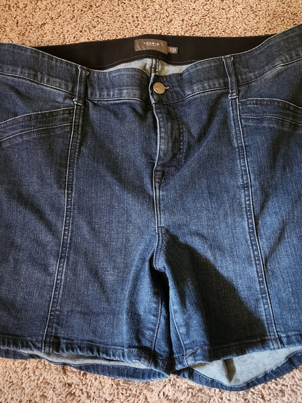torrid Dark Blue Relaxed-Fit Denim Shorts SZ 20